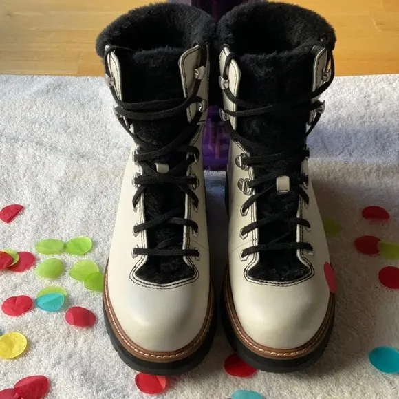🥾 CLARKS ORIANNA BOOTS 🥾 EUC 🥾