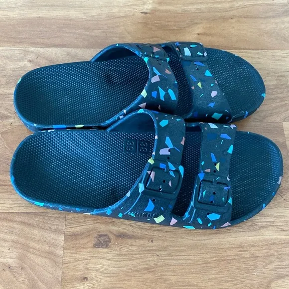 ❤️ Freedom Moses Black Rainbow Confetti Sandals Size 8.5 / 38-39