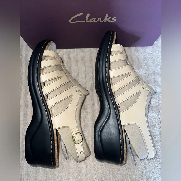 🌸 NWB! RARE Extra Wide Clark’s Comfort Sandals
