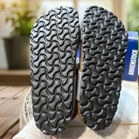 🆕🔥 NWT KIDS BIRKENSTOCK SANDALS Dark Skull Gray Regular Fit  Size 37 US 4