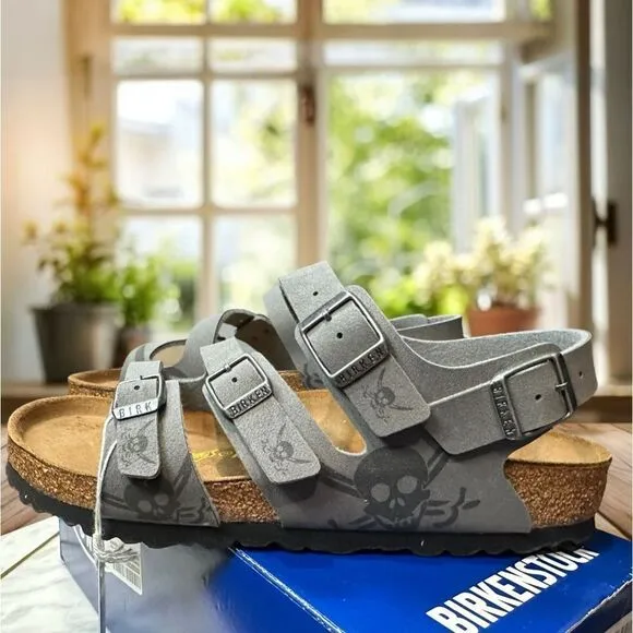 🆕🔥 NWT KIDS BIRKENSTOCK SANDALS Dark Skull Gray Regular Fit  Size 37 US 4