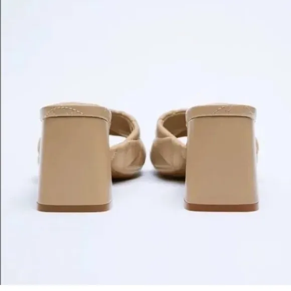 #047. Beige Zara Quilted Wide Heeled Mules / Square Toe Sandals 👡