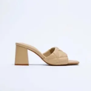 #047. Beige Zara Quilted Wide Heeled Mules / Square Toe Sandals 👡