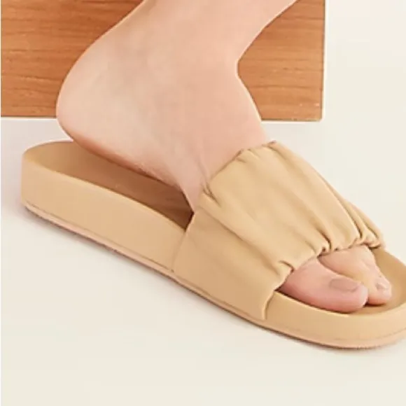 $120 J Crew 10.5 Cream Sandals Pacific scrunchie-strap slides new beige