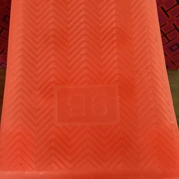 $188 Tory Burch BUBBLE Fluorescent Pink JELLY Slides Sandals Sz 9 NIB no Cover