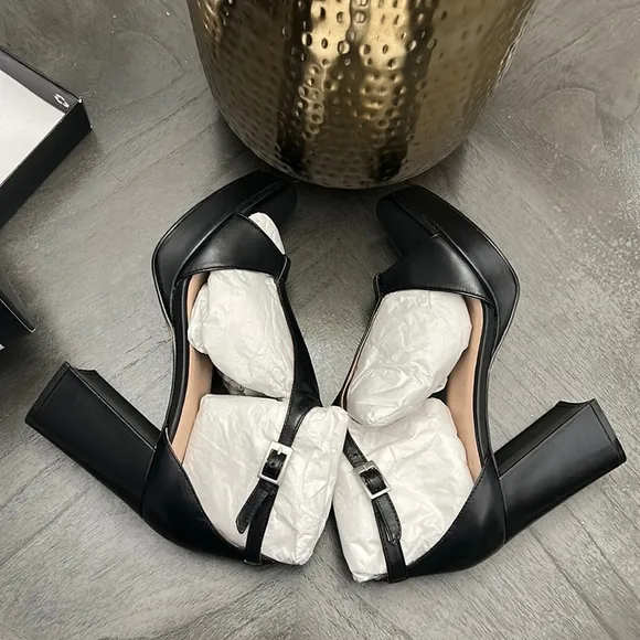 27 EDIT Naturalizer Jae Leather T-Strap Platform Dress Sandals (Wide)
