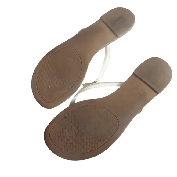 7.5 Tory Burch off white Leather Thin Flip Flops Sandals Size 7.5