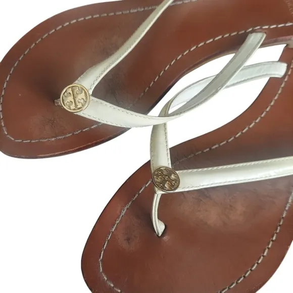 7.5 Tory Burch off white Leather Thin Flip Flops Sandals Size 7.5