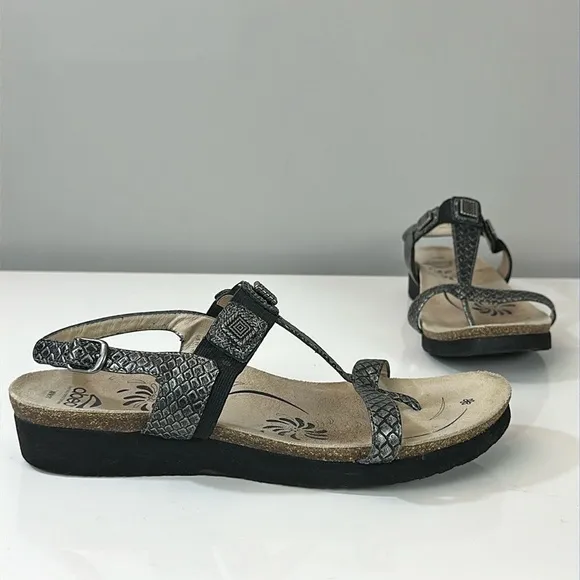Abeo Pewter Snake Print Sandals Size 11