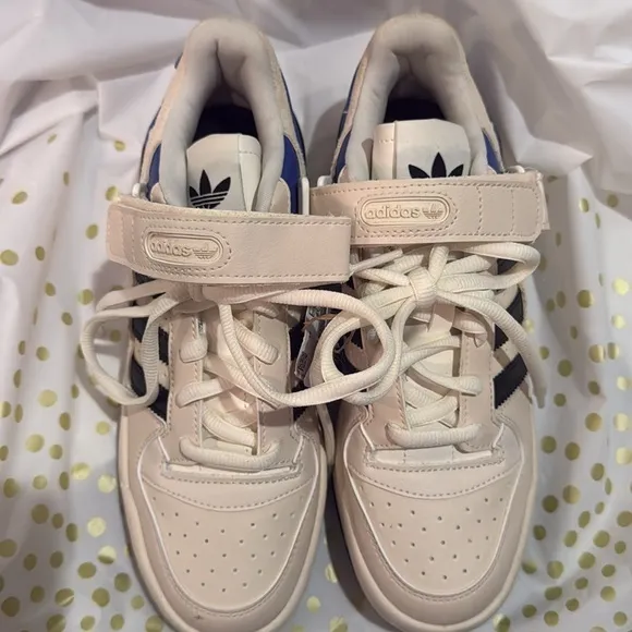 Adidas Orignal Forum Low Shoes - Cream and Black/Blue