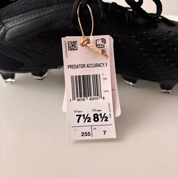 Adidas Predator Acurracy.1 Firm Ground Soccer Boots Men’s Size 7.5 Women’s 8.5