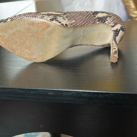 Aldo Salmon, gray and black Snakeskin Patterned Women's Pumps