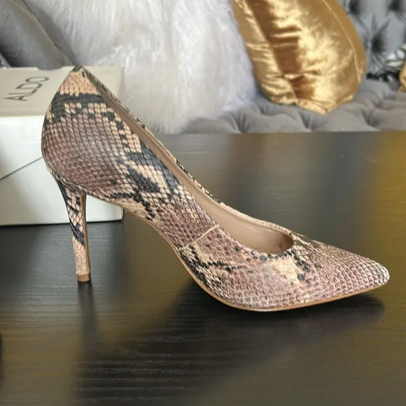 Aldo Salmon, gray and black Snakeskin Patterned Women's Pumps