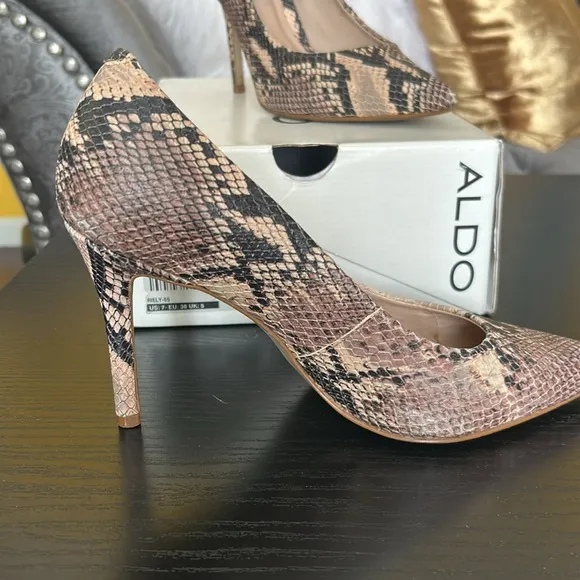 Aldo Salmon, gray and black Snakeskin Patterned Women's Pumps
