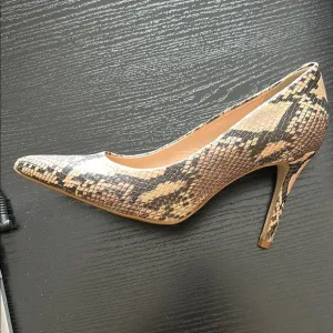 Aldo Salmon, gray and black Snakeskin Patterned Women's Pumps