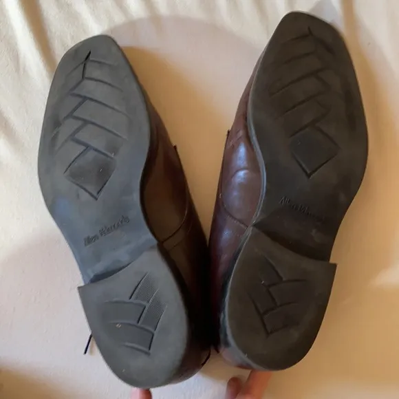 Allen Edmonds Tribeca in Brown. EUC!