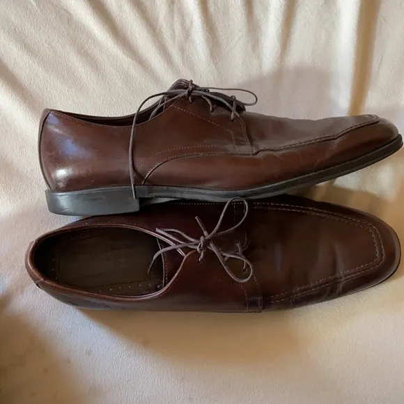 Allen Edmonds Tribeca in Brown. EUC!