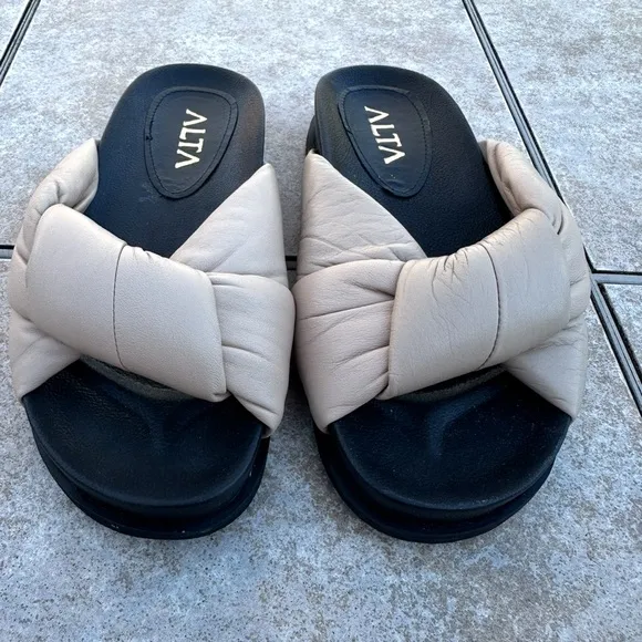 ALTA OLIVIA NUDE SANDALS