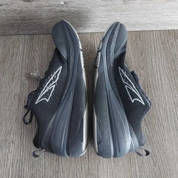 Altra Paradigm 5 Men's Black Running Shoes 8.5