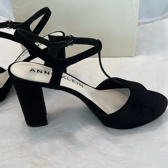Anne Klein Vita Black Sandals