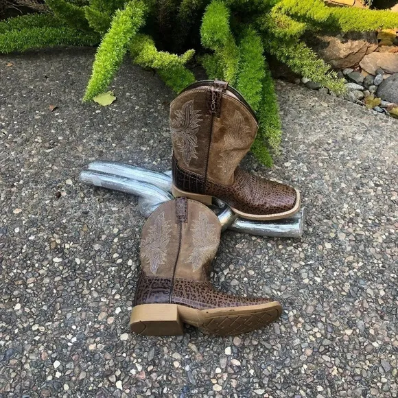 Ariat Kids Cowhand Western Boots Style 1002595 Size 2.5