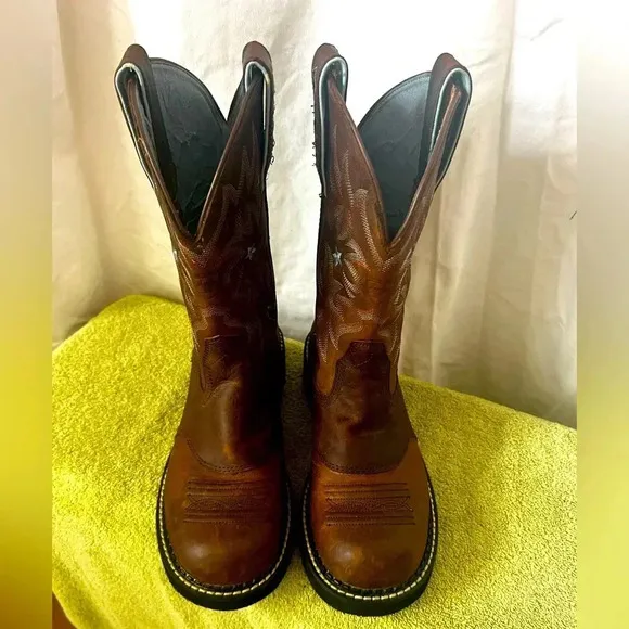 ARIAT WOMEN'S DRIFTWOOD PROBABY PERFORMANCE BOOTS ROUND TOE Women's Sz 6.5 FLAW