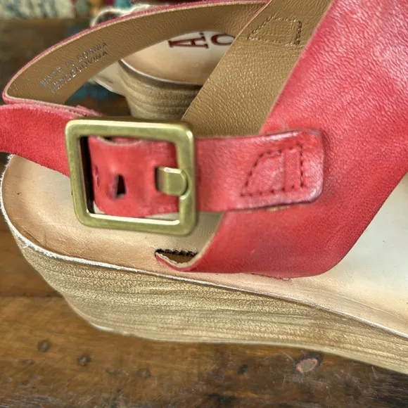 AS98 NIV Sandals in red leather. New in Box.
