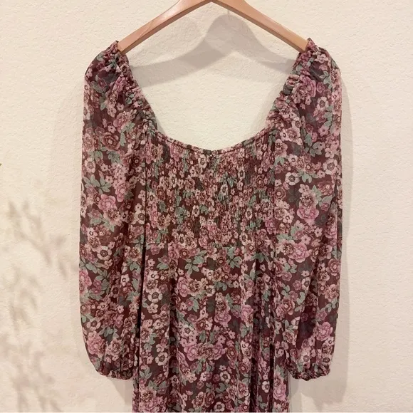 ASTR Floral V Front Long Sleeve Midi Dress in Brown Mauve Floral Size Small NWT