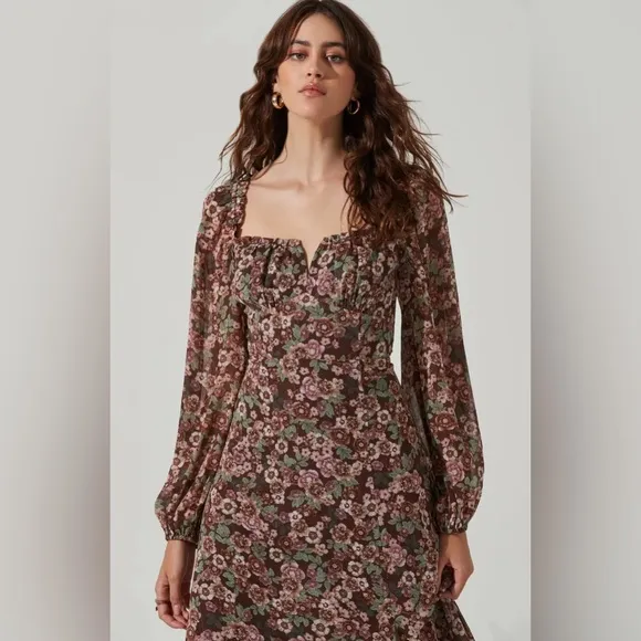 ASTR Floral V Front Long Sleeve Midi Dress in Brown Mauve Floral Size Small NWT