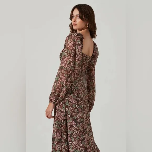 ASTR Floral V Front Long Sleeve Midi Dress in Brown Mauve Floral Size Small NWT