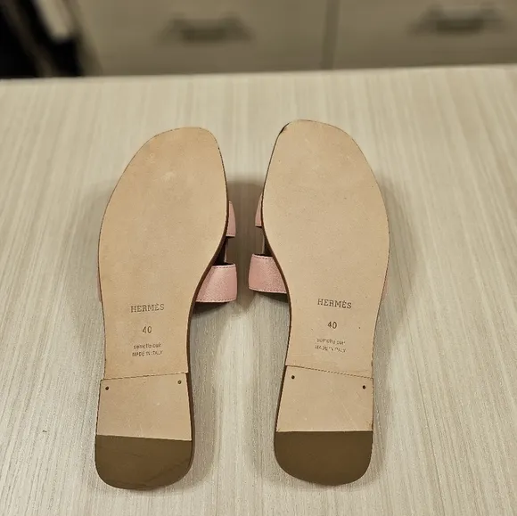 Authentic Hermes Oran Sandals - size 40 - Pink
