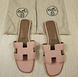 Authentic Hermes Oran Sandals - size 40 - Pink
