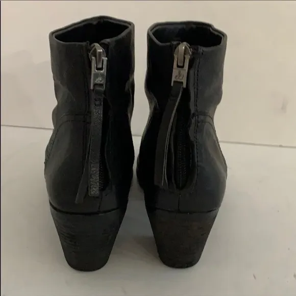 Authentic Sam Edelman black leather ankle boots 8
