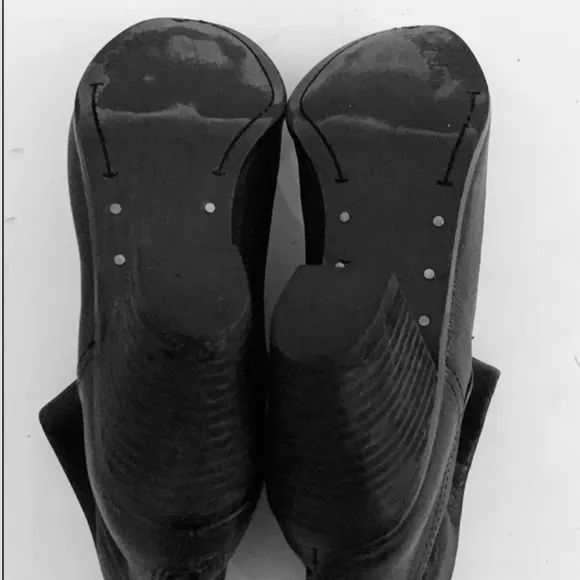 Authentic Sam Edelman black leather ankle boots 8