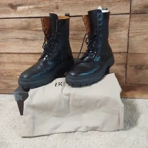 Banana Republic lug sole lace up leather combat men's boots