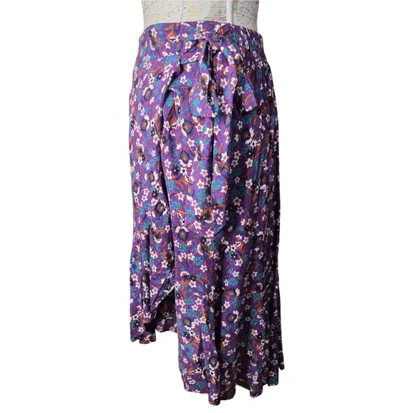 Band Of The Free Linaelle Size Medium Purple Floral Pull-bon Skirt Dark Romance