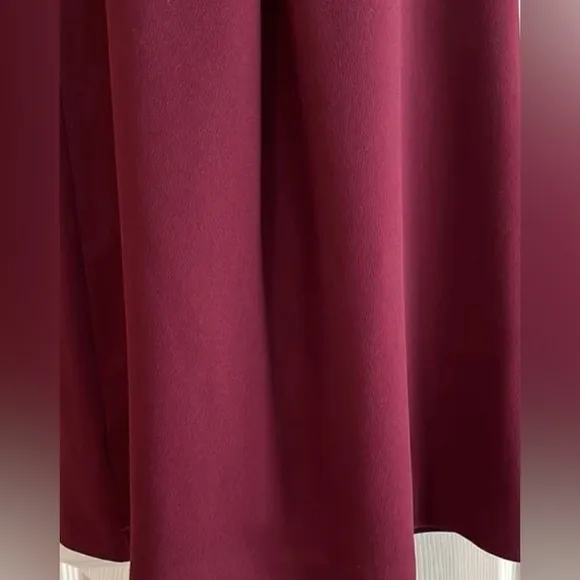 ✨⚡️💥BCBGeneration A Line Dress Swing sleeveles sheer top cocktail burgundy Sz S