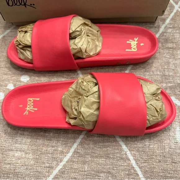 Beek Gallito sandals in size 9. Color is Azalea