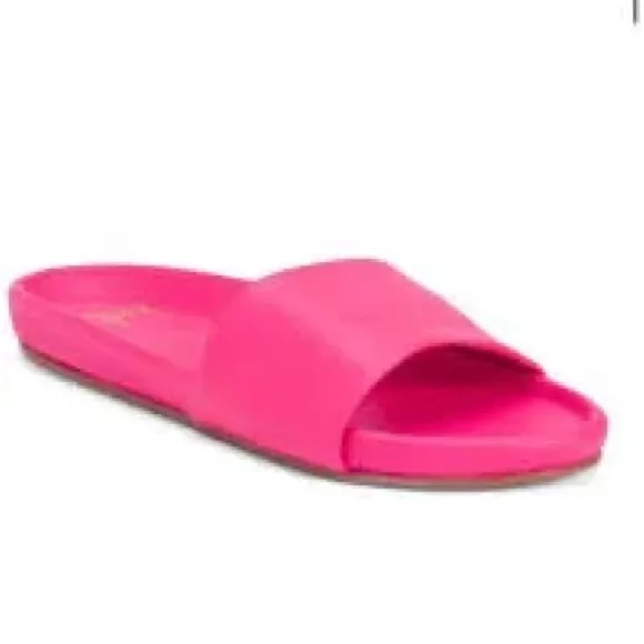 Beek Gallito sandals in size 9. Color is Azalea