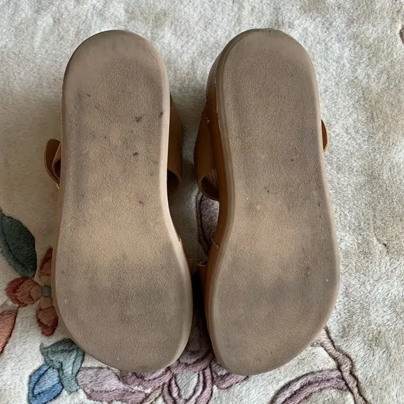 BEEK Swan Platform SandalHoney Neutral Size 8 US