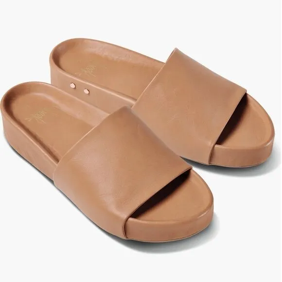 Beek Pelican Slide Sandals