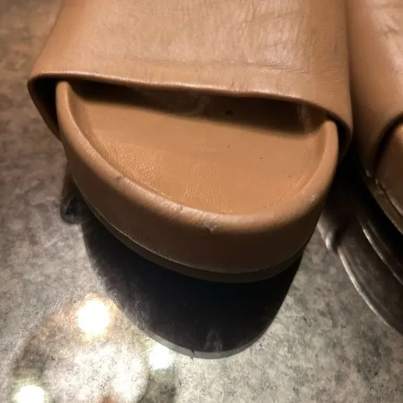 Beek Pelican Slide Sandals
