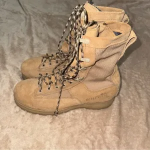 Belleville Gortex lined Combat Boots Tan Men’s Size 8.5R Upgraded Laces Like New