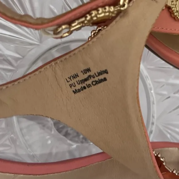 BELLINI Lynn Women’s Elegant Peach Wedge Sandals Size 10W NWOT