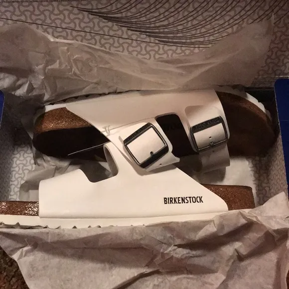 Birkenstock Arizona white sandals size 9