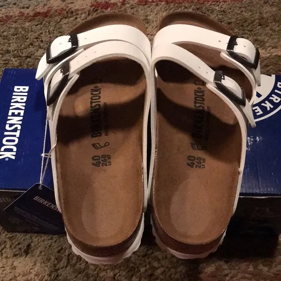 Birkenstock Arizona white sandals size 9