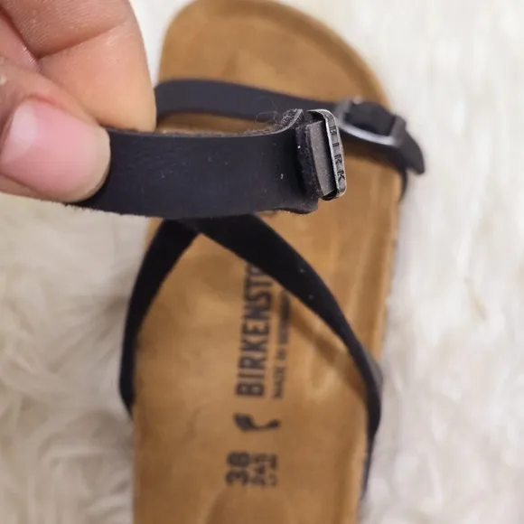 Birkenstock Black Daloa Sandals with Adjustable Straps Size 8.5 Like NEW