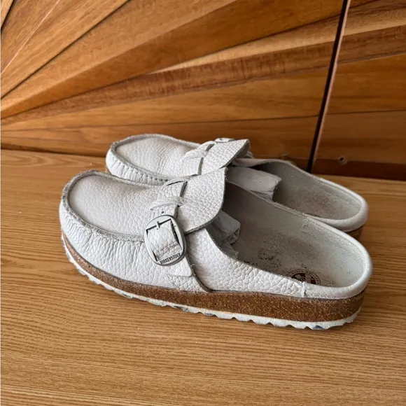 Birkenstock Buckley leather White clog sandals Sz 38 EU