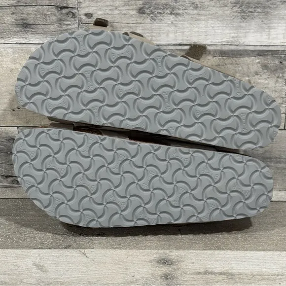 BIRKENSTOCK Franca Nubuck Leather Sandals in Dove Gray - Sz - 9-9.5 .US / 40 .EU