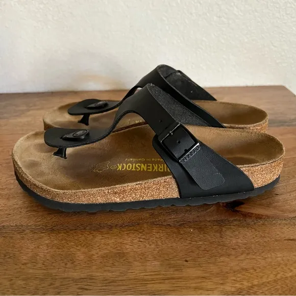 Birkenstock Gizeh Black Leather Sandals Size 6-6.5